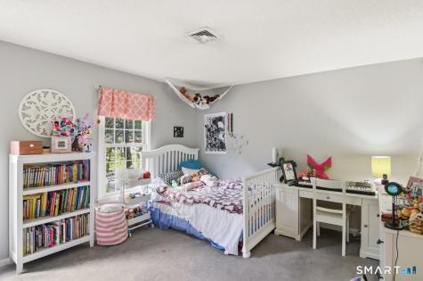 941 Nut Plains Road Guilford CT 06437