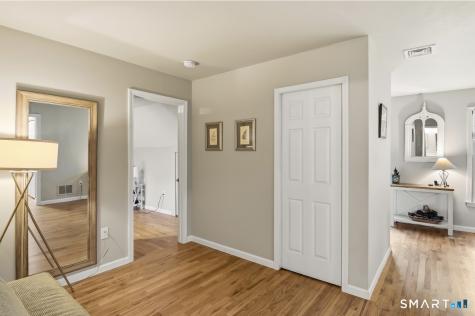 941 Nut Plains Road Guilford CT 06437