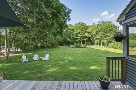941 Nut Plains Road Guilford CT 06437