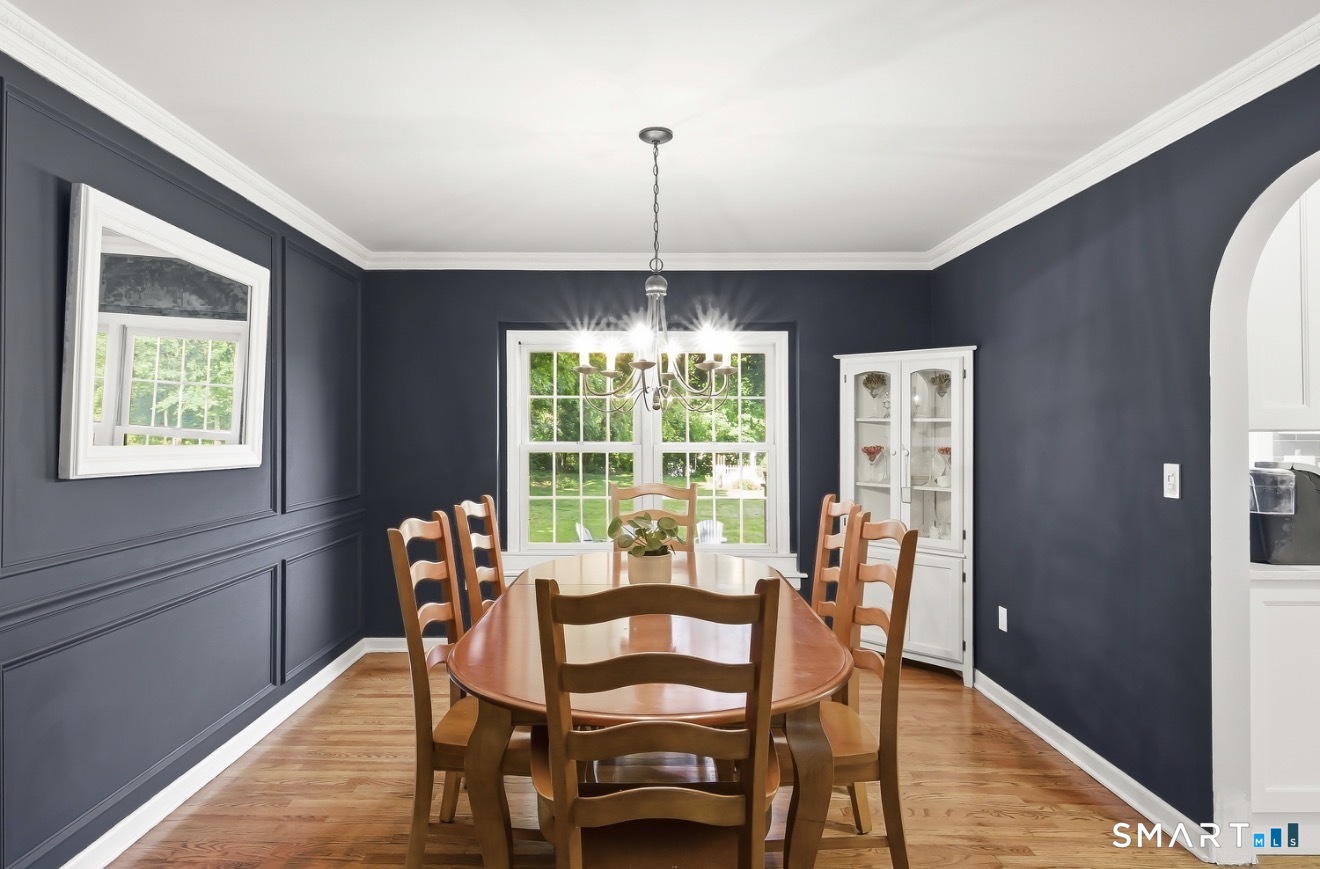 941 Nut Plains Road Guilford CT 06437