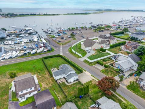 62 Cedar Island Avenue Clinton CT 06413