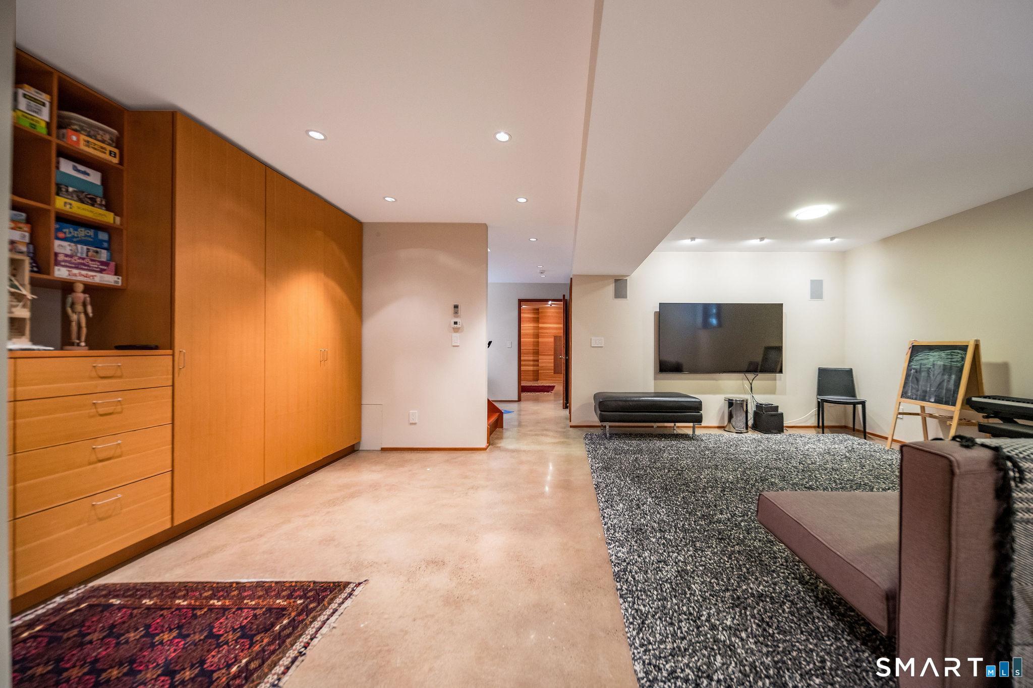 61 Hartford Avenue Madison CT 06443