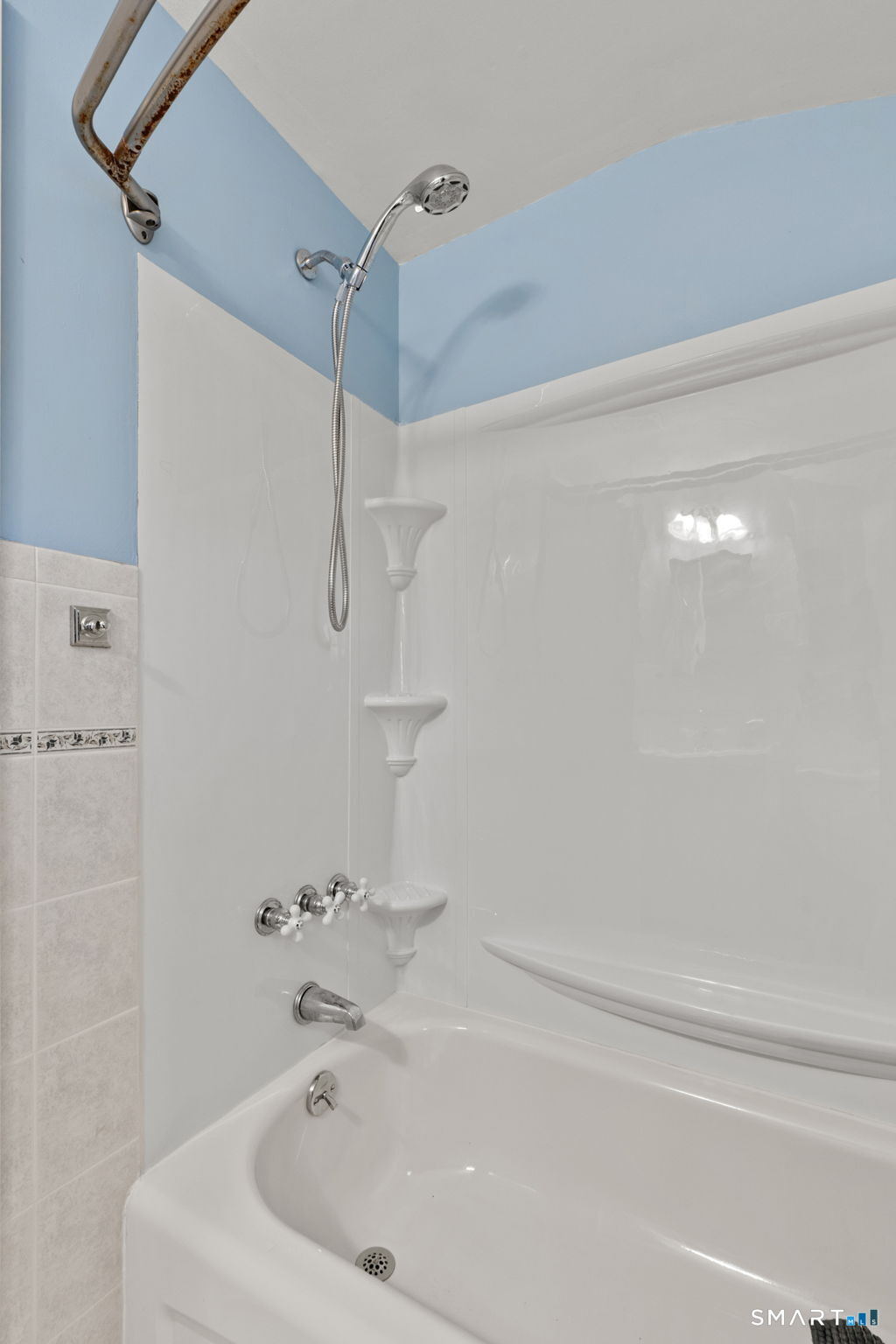 65 Edgemere Avenue West Hartford CT 06110