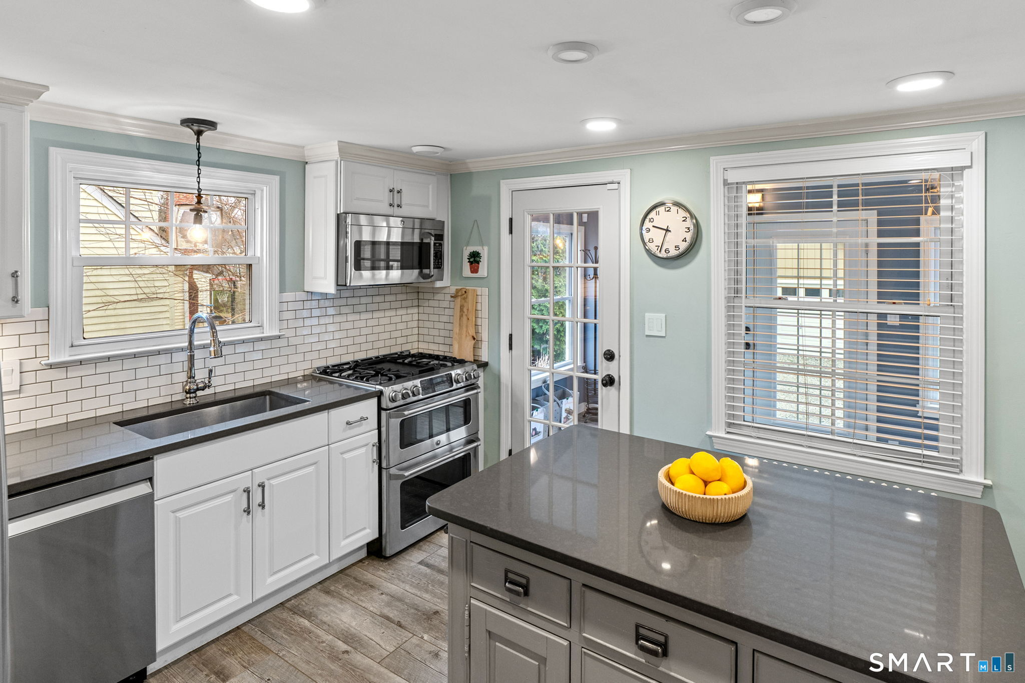 65 Edgemere Avenue West Hartford CT 06110
