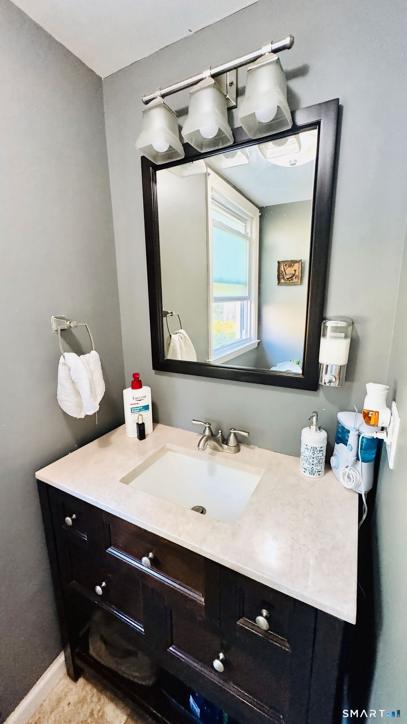 25 Quinnipiac Avenue North Haven CT 06473