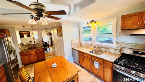 25 Quinnipiac Avenue North Haven CT 06473