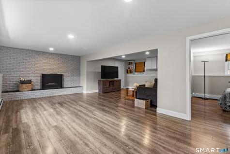 115 Craigemore Circle Avon CT 06001
