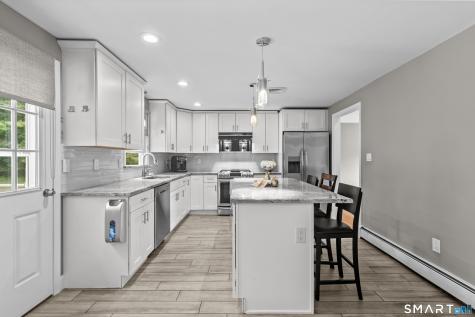 115 Craigemore Circle Avon CT 06001