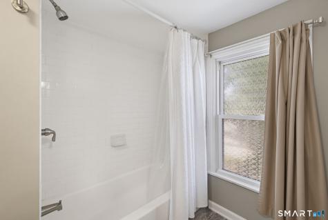 31 Ann Street East Haven CT 06512