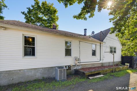 31 Ann Street East Haven CT 06512