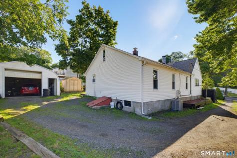 31 Ann Street East Haven CT 06512