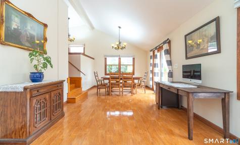 194 West Main Street East Lyme CT 06357