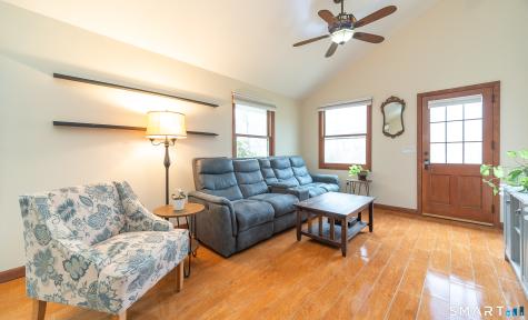 194 West Main Street East Lyme CT 06357