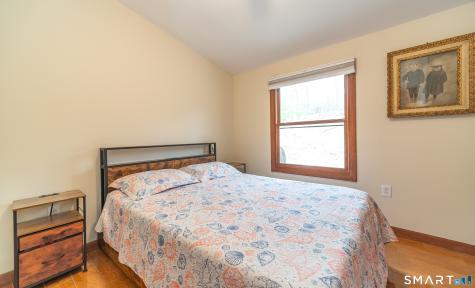 194 West Main Street East Lyme CT 06357
