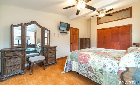 194 West Main Street East Lyme CT 06357