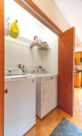 194 West Main Street East Lyme CT 06357