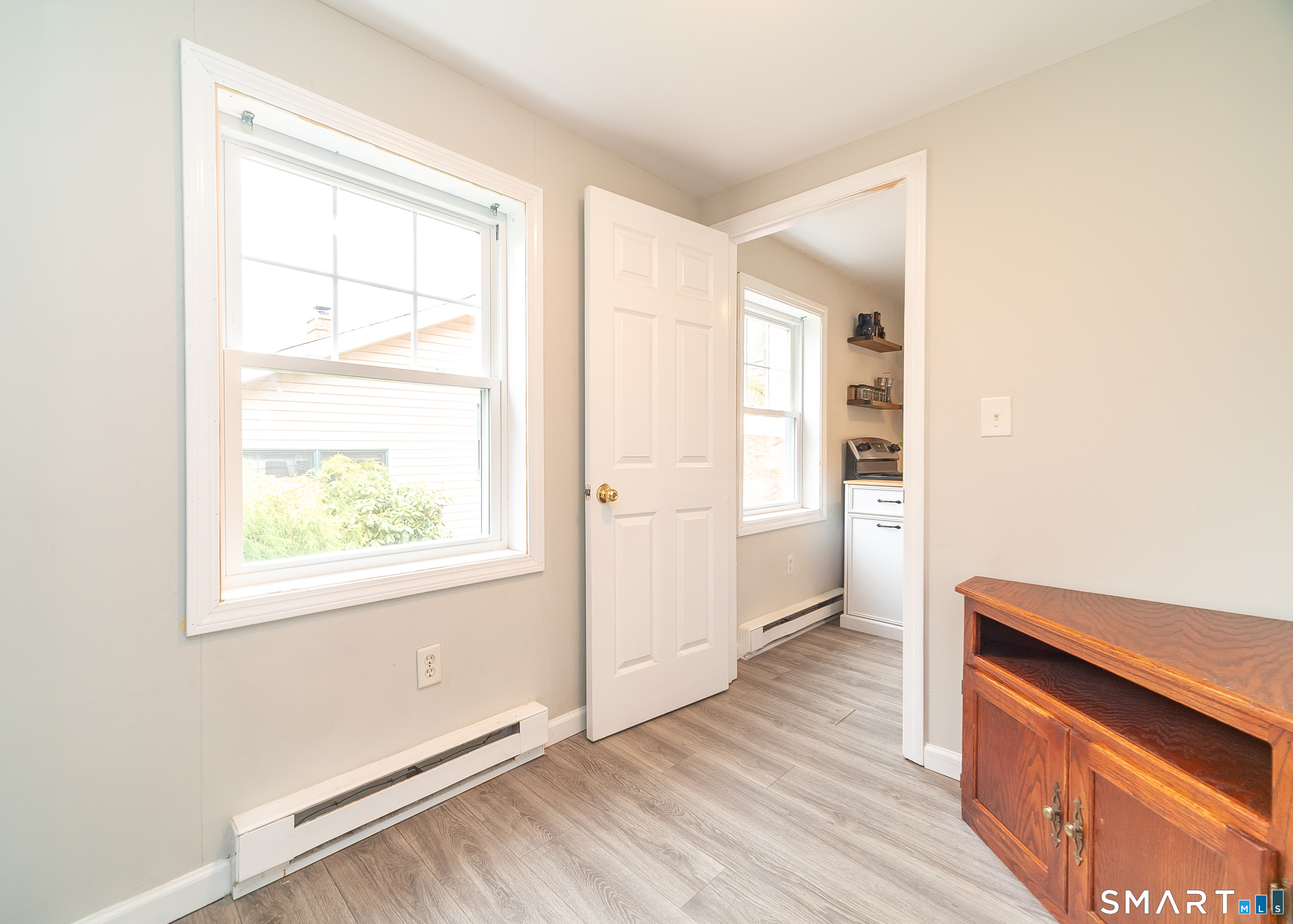 194 West Main Street East Lyme CT 06357