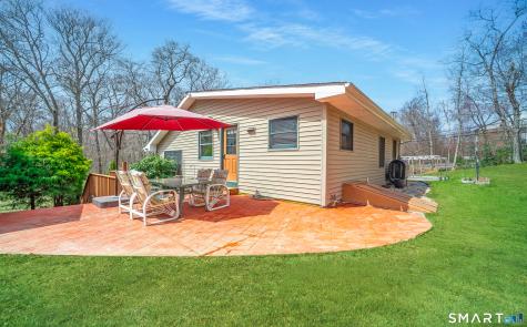 194 West Main Street East Lyme CT 06357