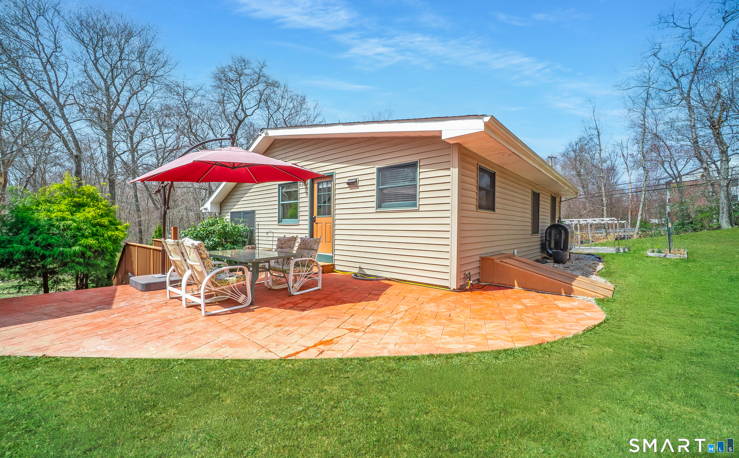 194 West Main Street East Lyme CT 06357