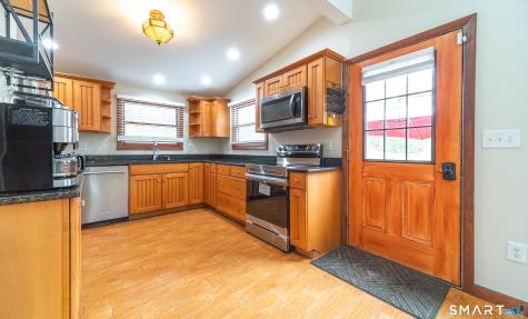 194 West Main Street East Lyme CT 06357