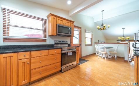 194 West Main Street East Lyme CT 06357