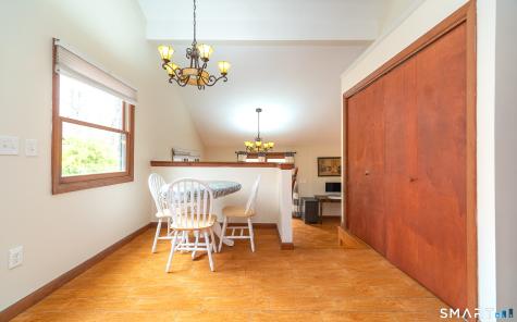 194 West Main Street East Lyme CT 06357