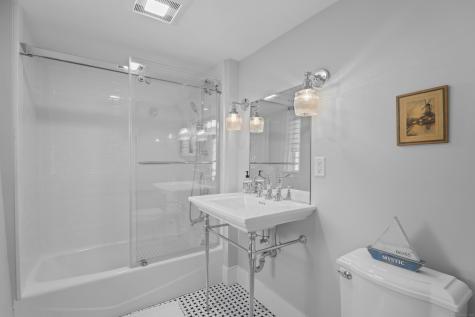 1189 Pequot Trail Stonington CT 06378