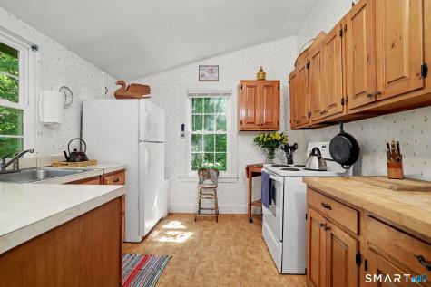 22 Raymond Avenue North Canaan CT 06018