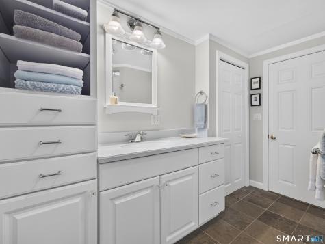 15 James Street Stonington CT 06378