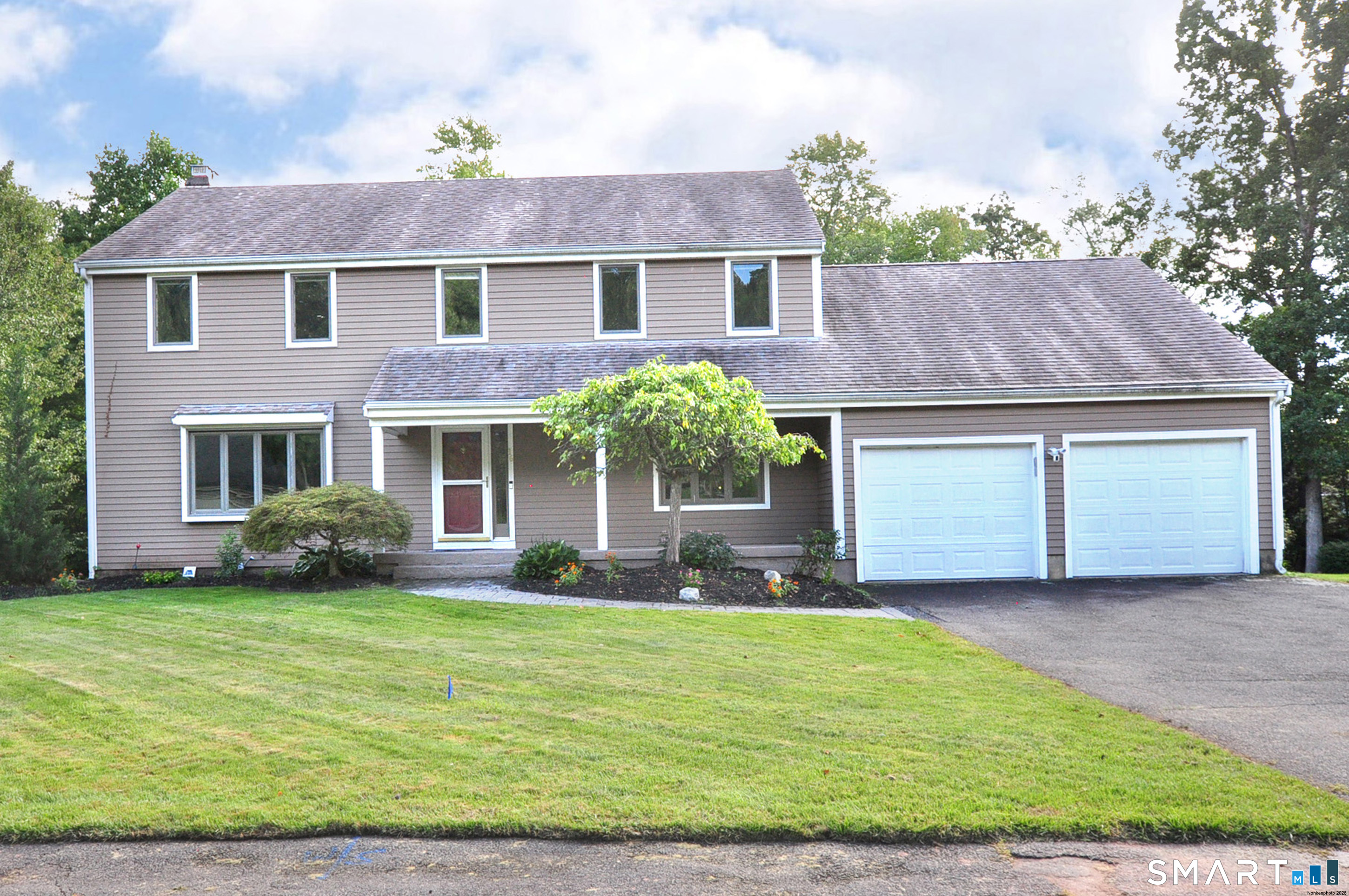 16 Virginia Lane Farmington CT 06085