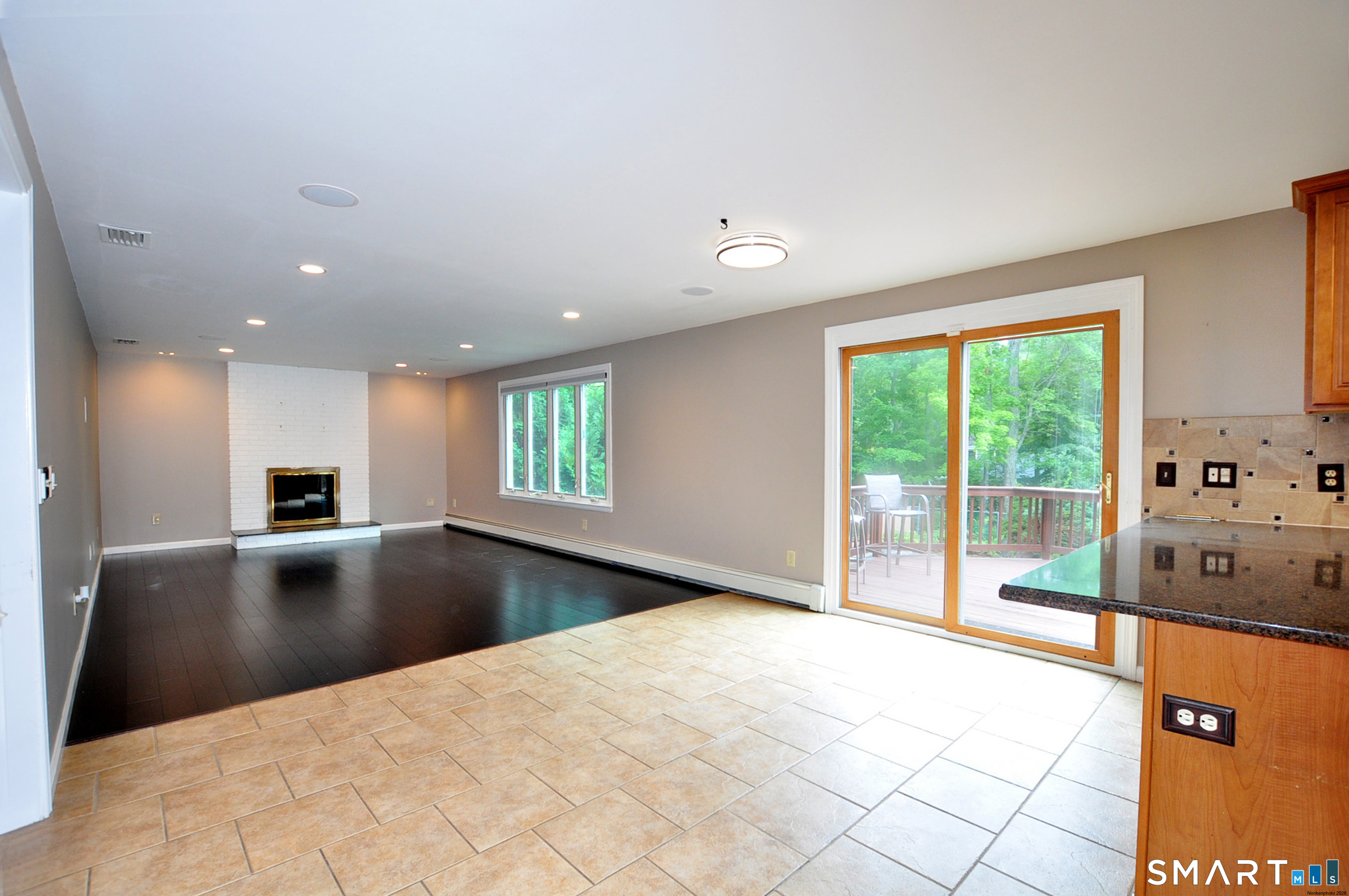 16 Virginia Lane Farmington CT 06085