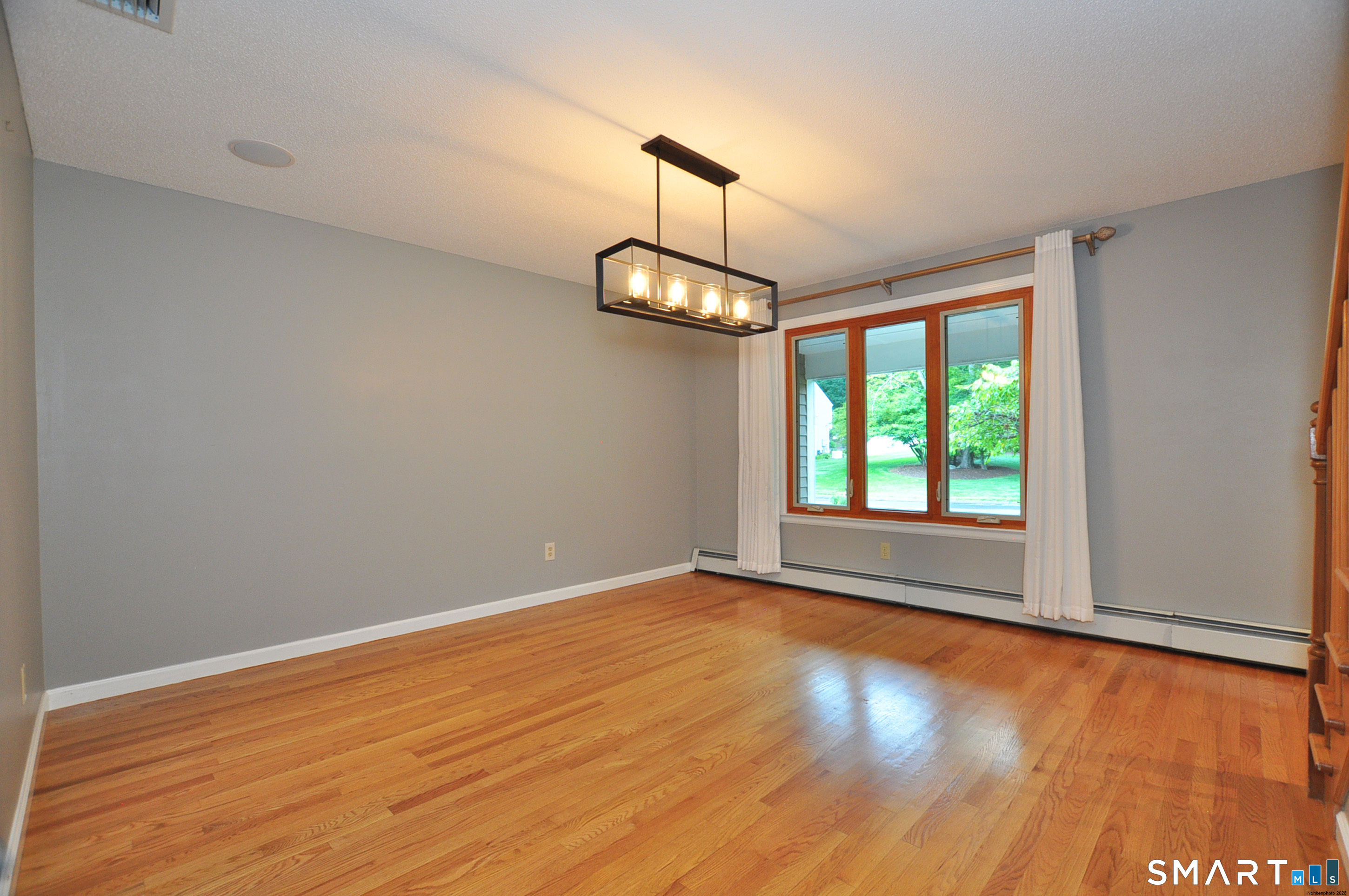16 Virginia Lane Farmington CT 06085
