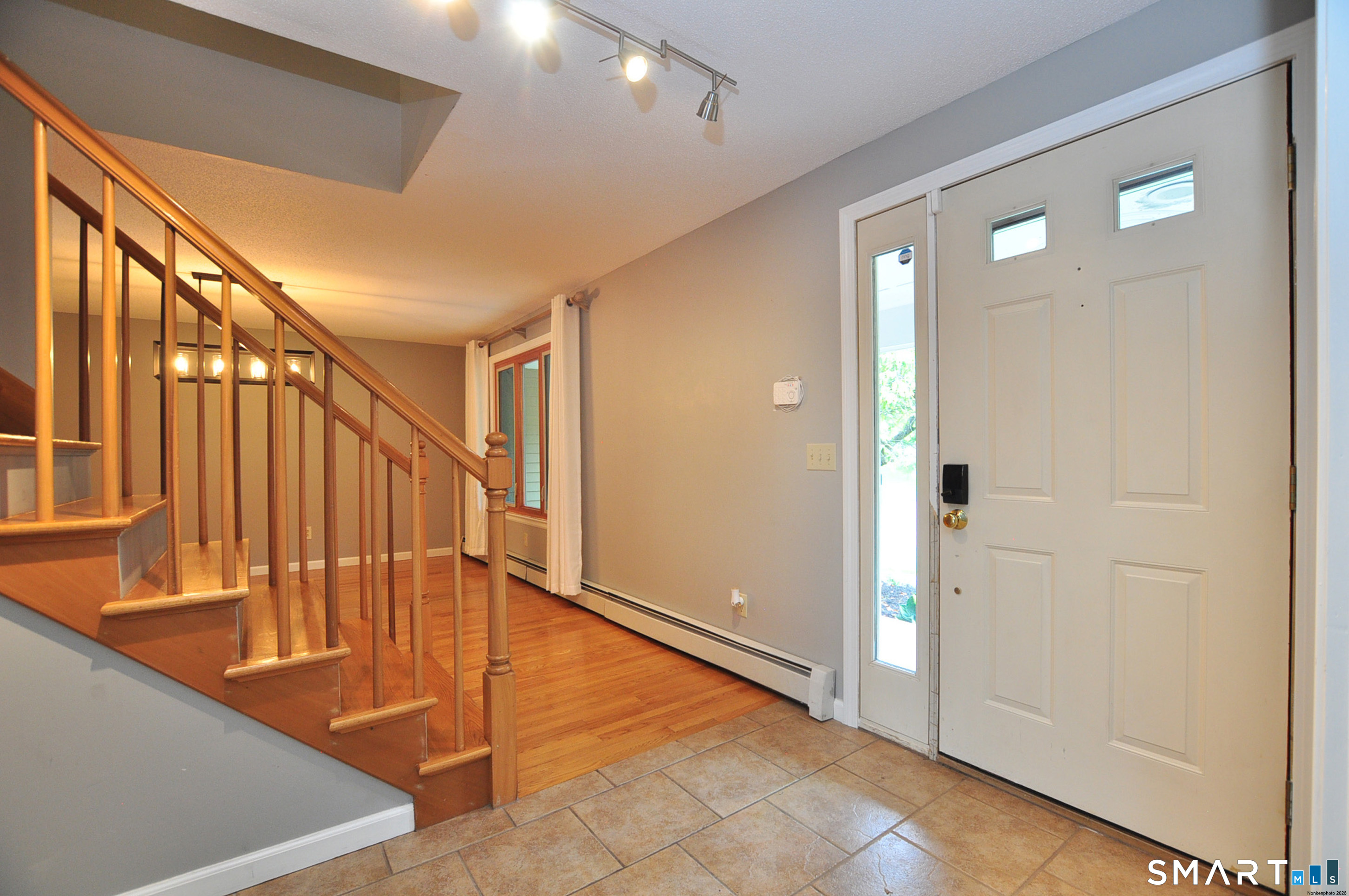 16 Virginia Lane Farmington CT 06085