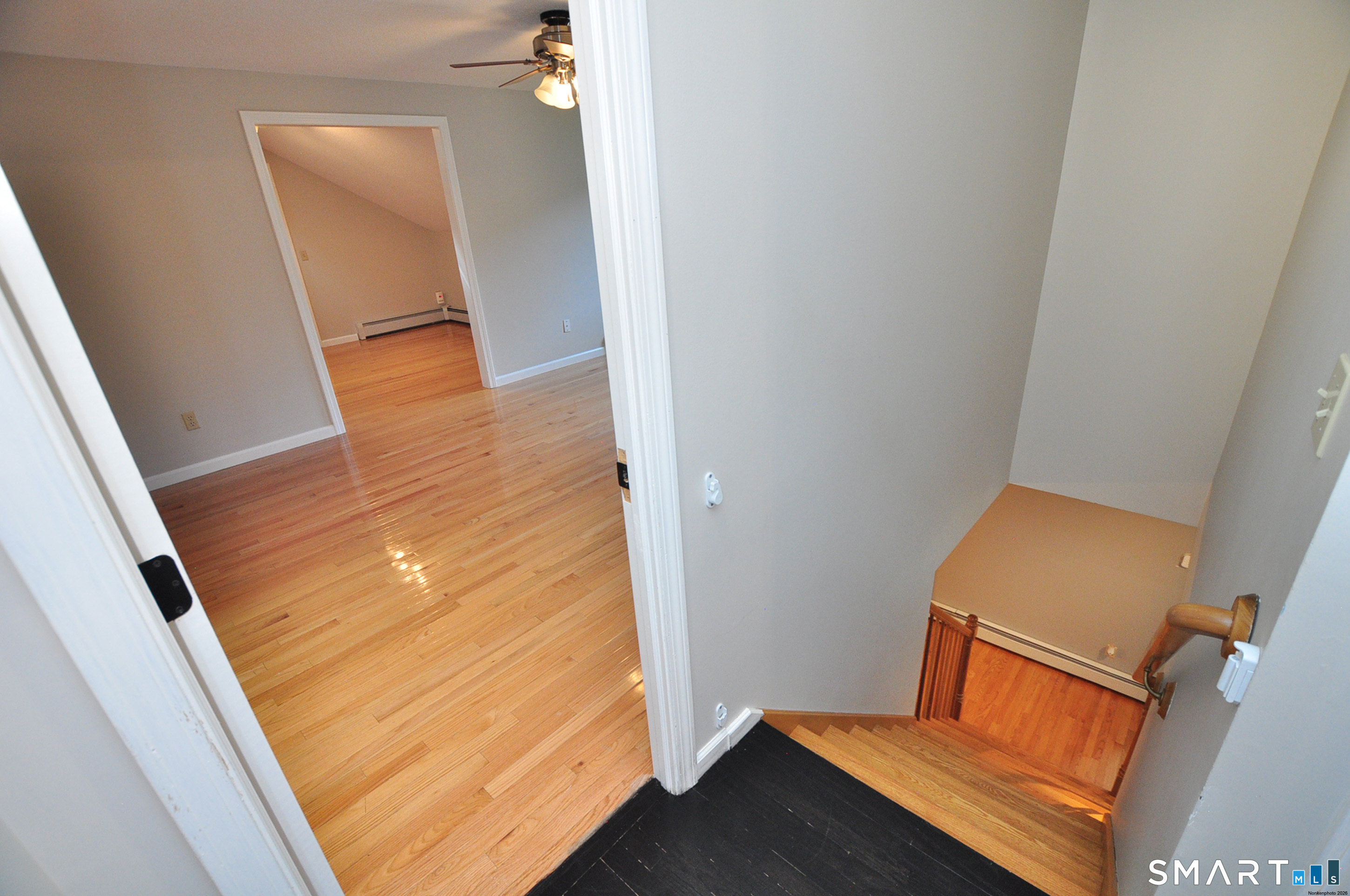 16 Virginia Lane Farmington CT 06085
