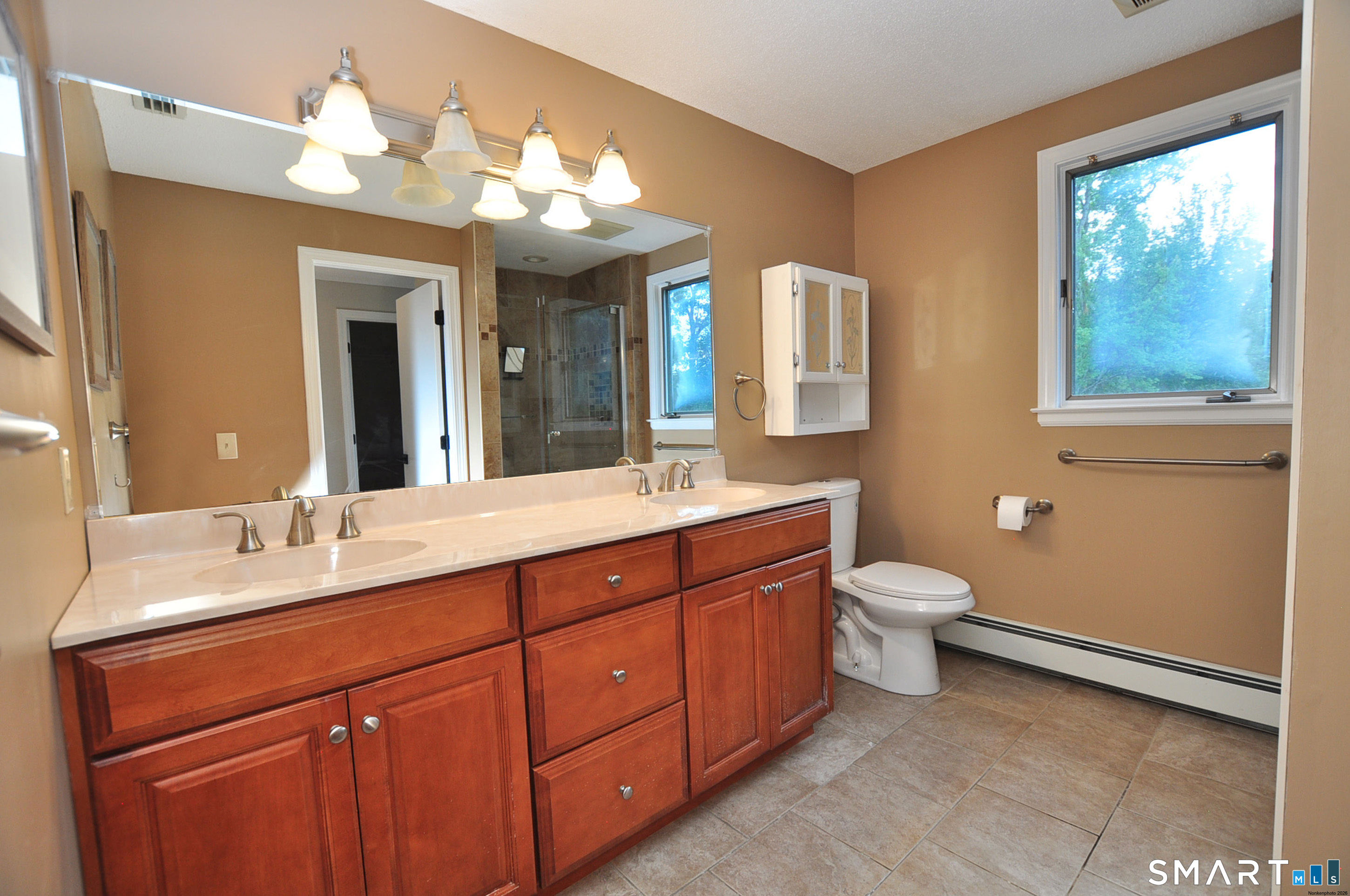 16 Virginia Lane Farmington CT 06085