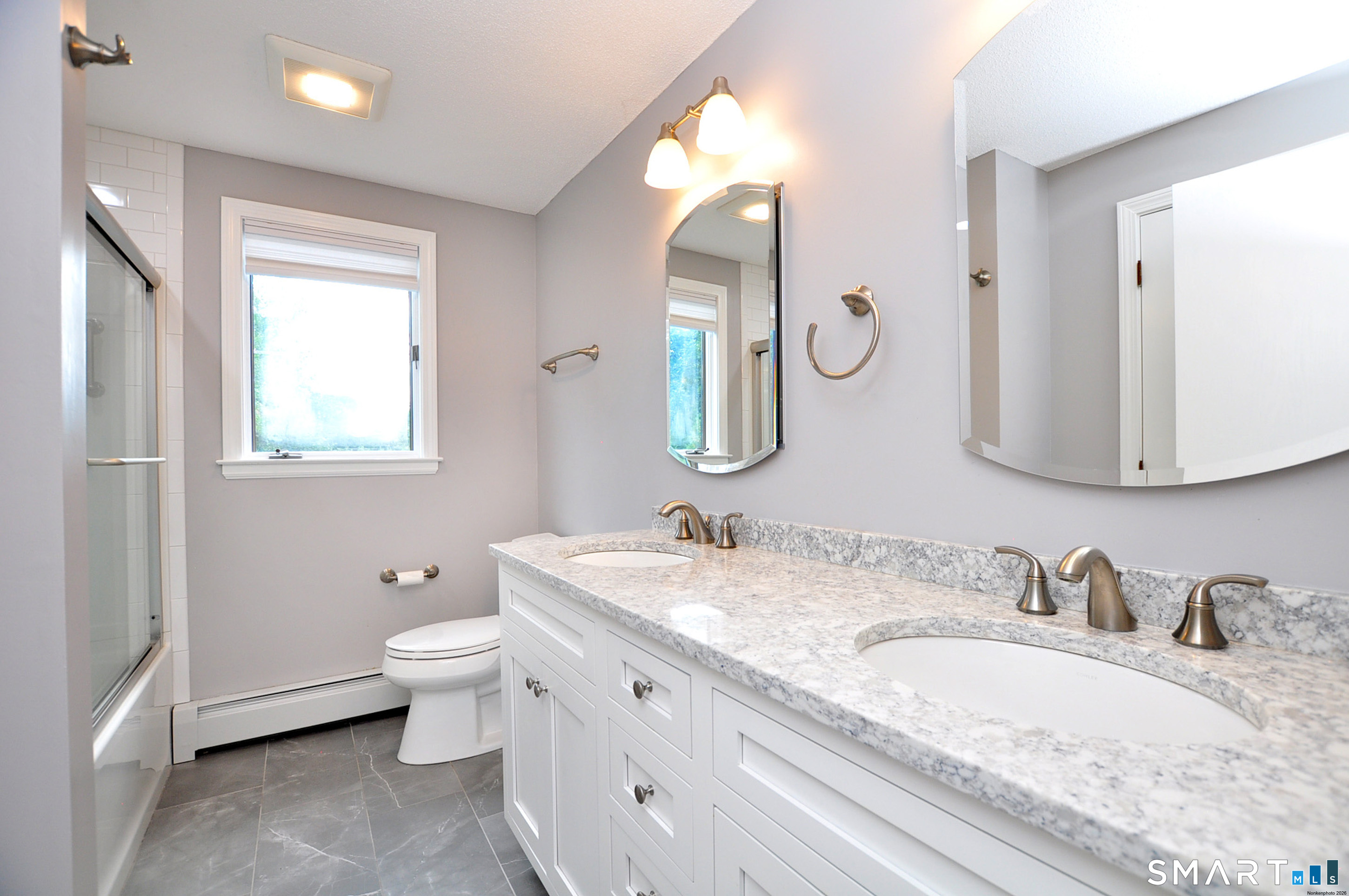 16 Virginia Lane Farmington CT 06085