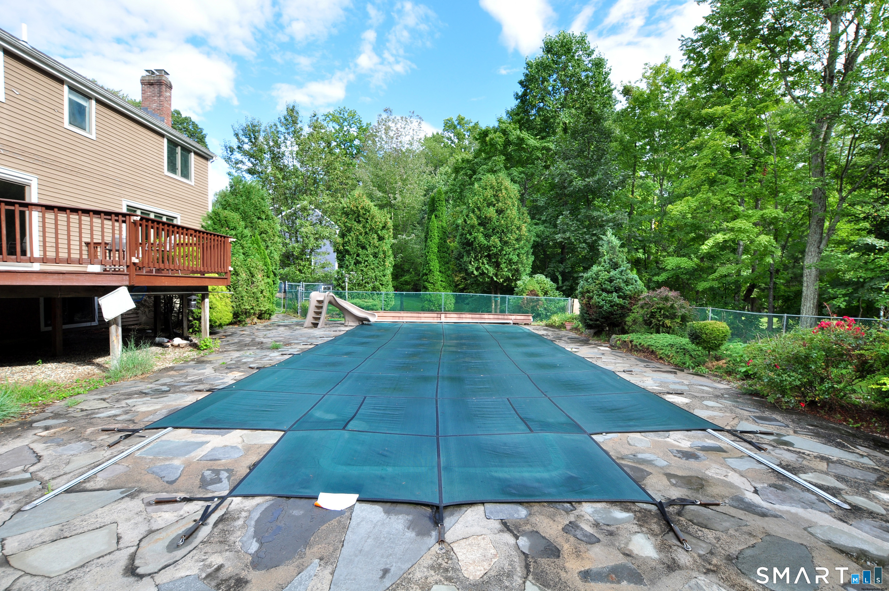 16 Virginia Lane Farmington CT 06085