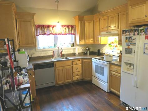 21 Whittier Road East Hampton CT 06424