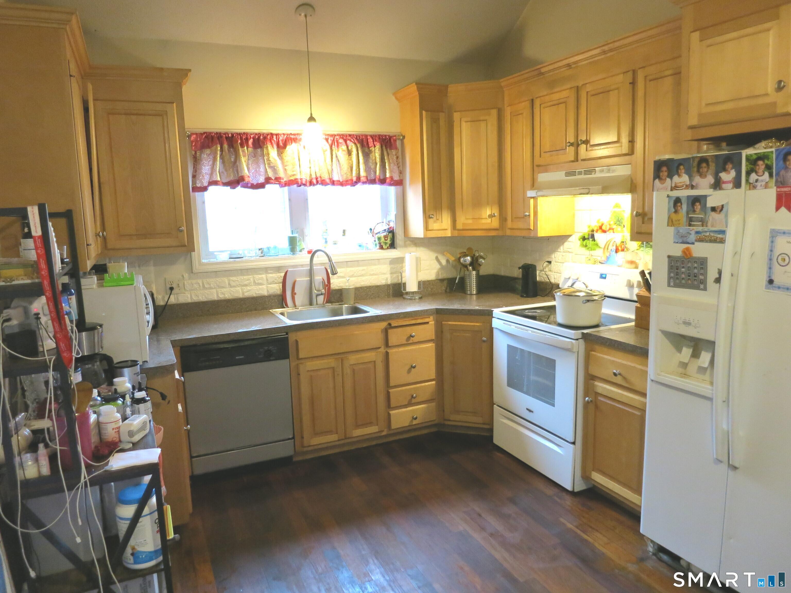 21 Whittier Road East Hampton CT 06424