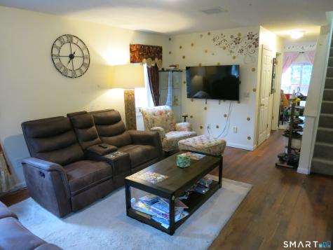 21 Whittier Road East Hampton CT 06424