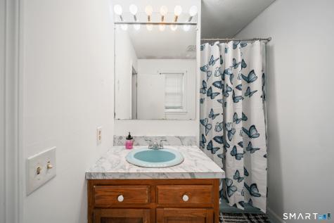 24 Rockhurst Drive Waterbury CT 06708