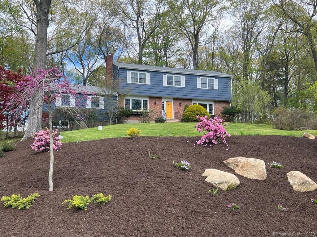 37 Driftwood Lane Trumbull CT 06611