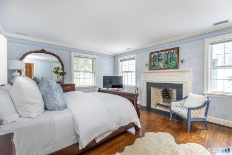 19 Seherr Thoss Drive Litchfield CT 06759