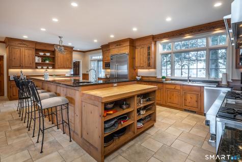 19 Seherr Thoss Drive Litchfield CT 06759