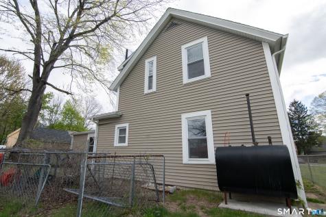 20-1/2 Cleveland Street Putnam CT 06260