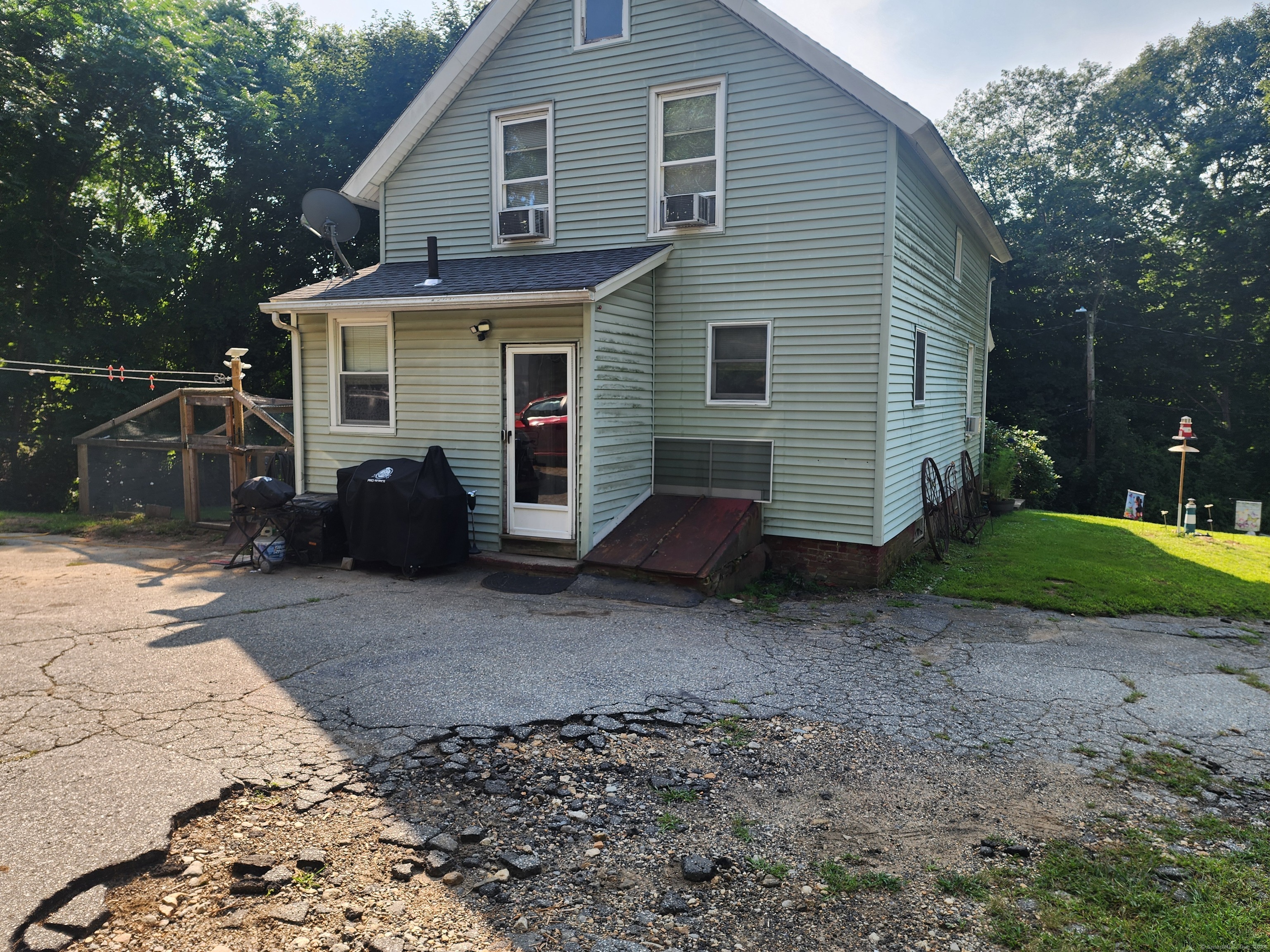 5 Avery Street Extension Norwich CT 06360