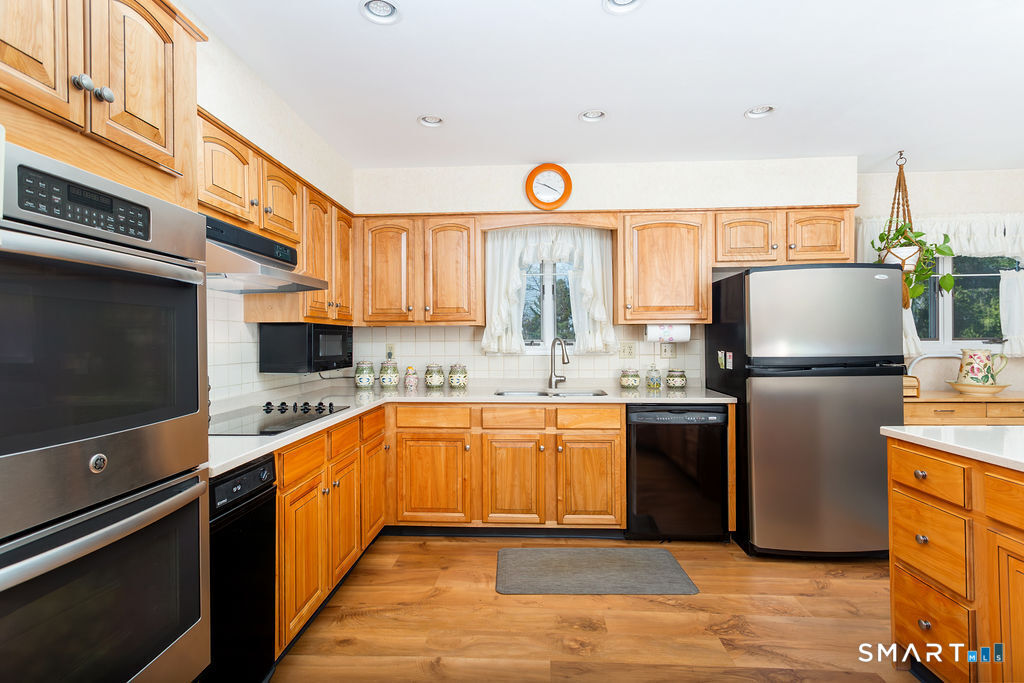13 Elmar Drive Danbury CT 06811
