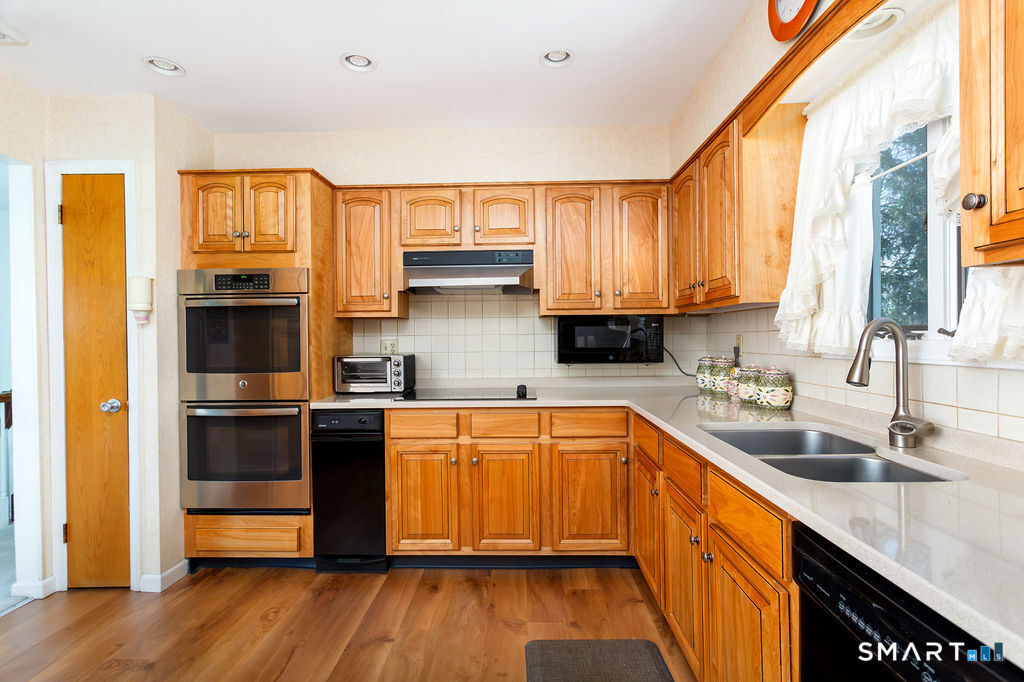 13 Elmar Drive Danbury CT 06811