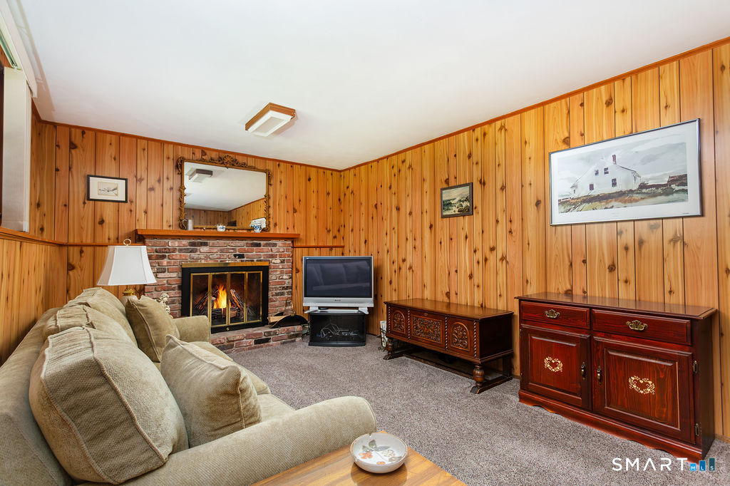 13 Elmar Drive Danbury CT 06811