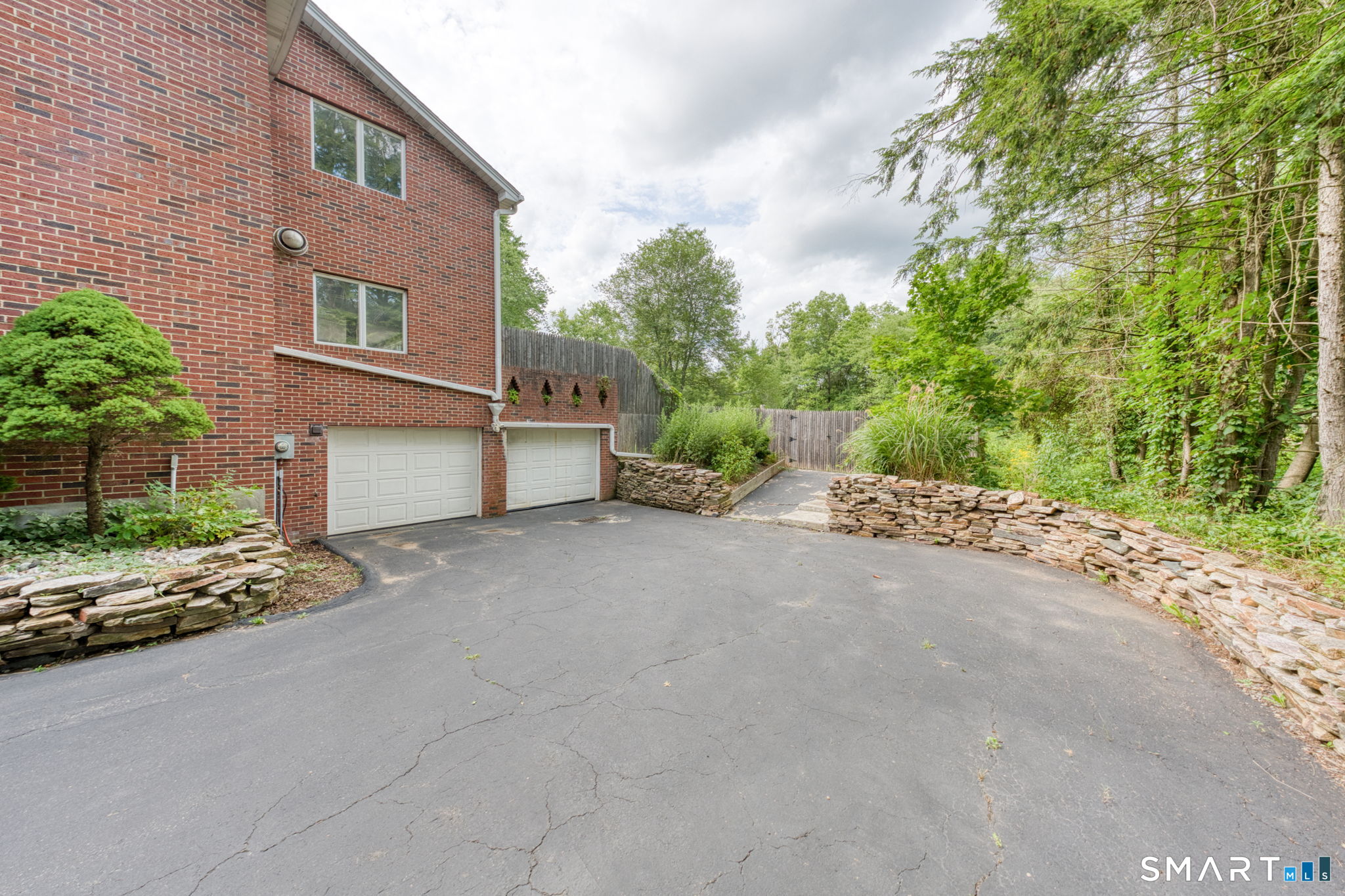 1010 Strong Road South Windsor CT 06074